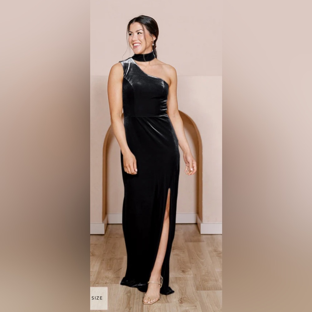 Revelry Women’s Margot Velvet Dress Asymmetrical Cut-out Formal Black Size 2